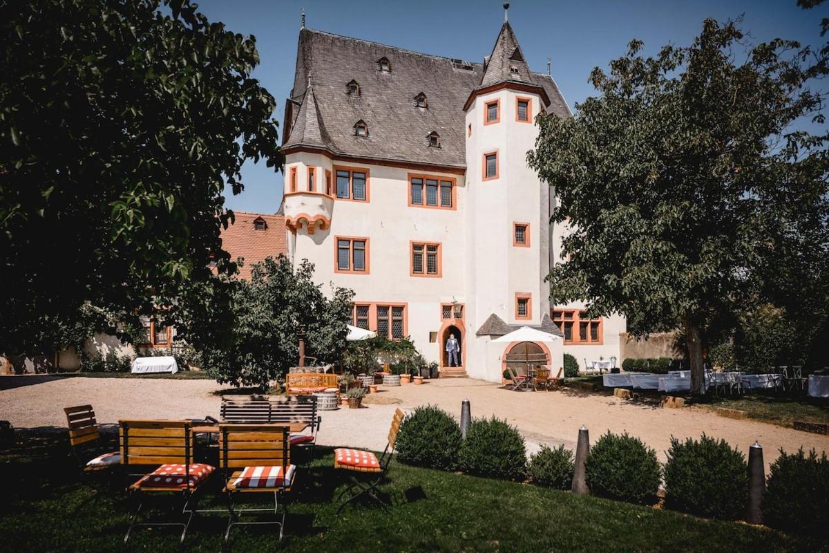 Schloss Schoenborn Geisenheim Zewnętrze zdjęcie